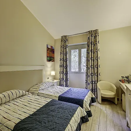 Ariston And Palazzo Santa Caterina 4*