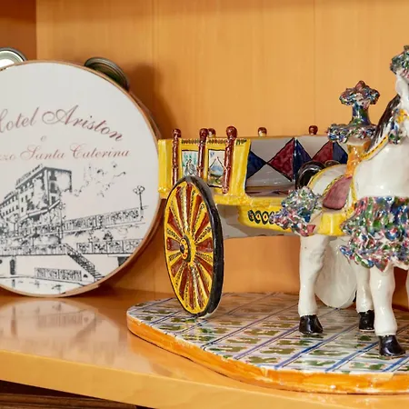 Ariston And Palazzo Santa Caterina فندق 4*