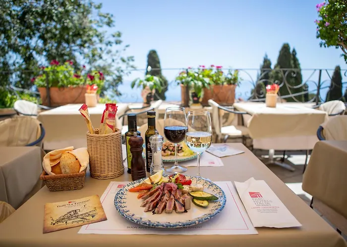 Отель Ariston And Palazzo Santa Caterina Таормина